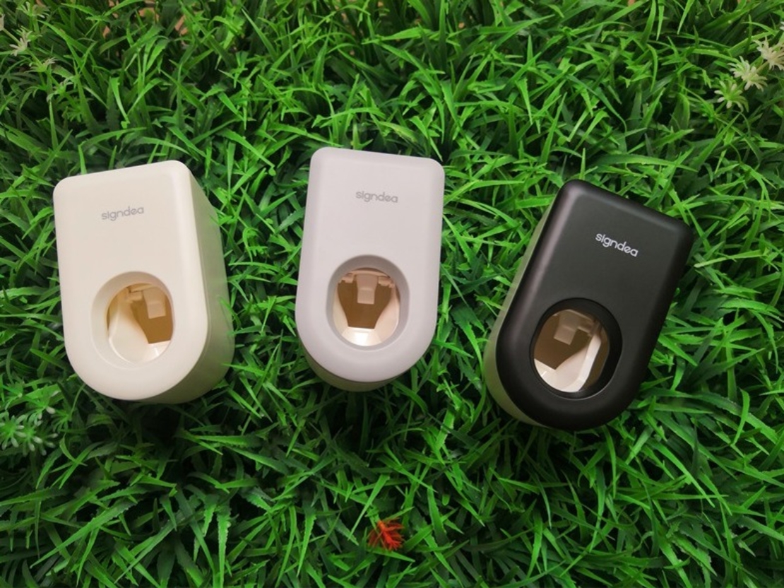 סוחט משחת שיניים אוטומטי
