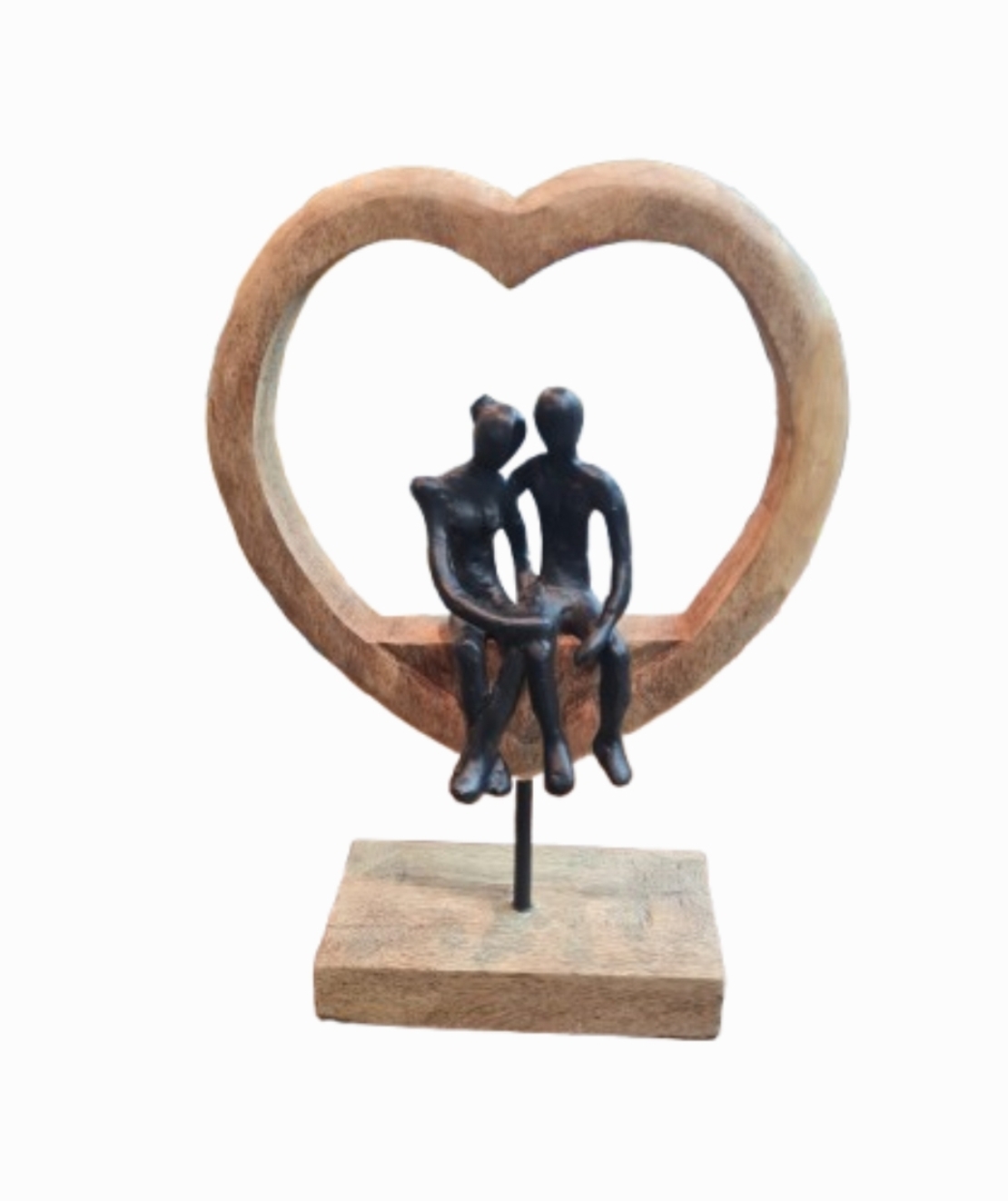 פסל של זוג מחובק