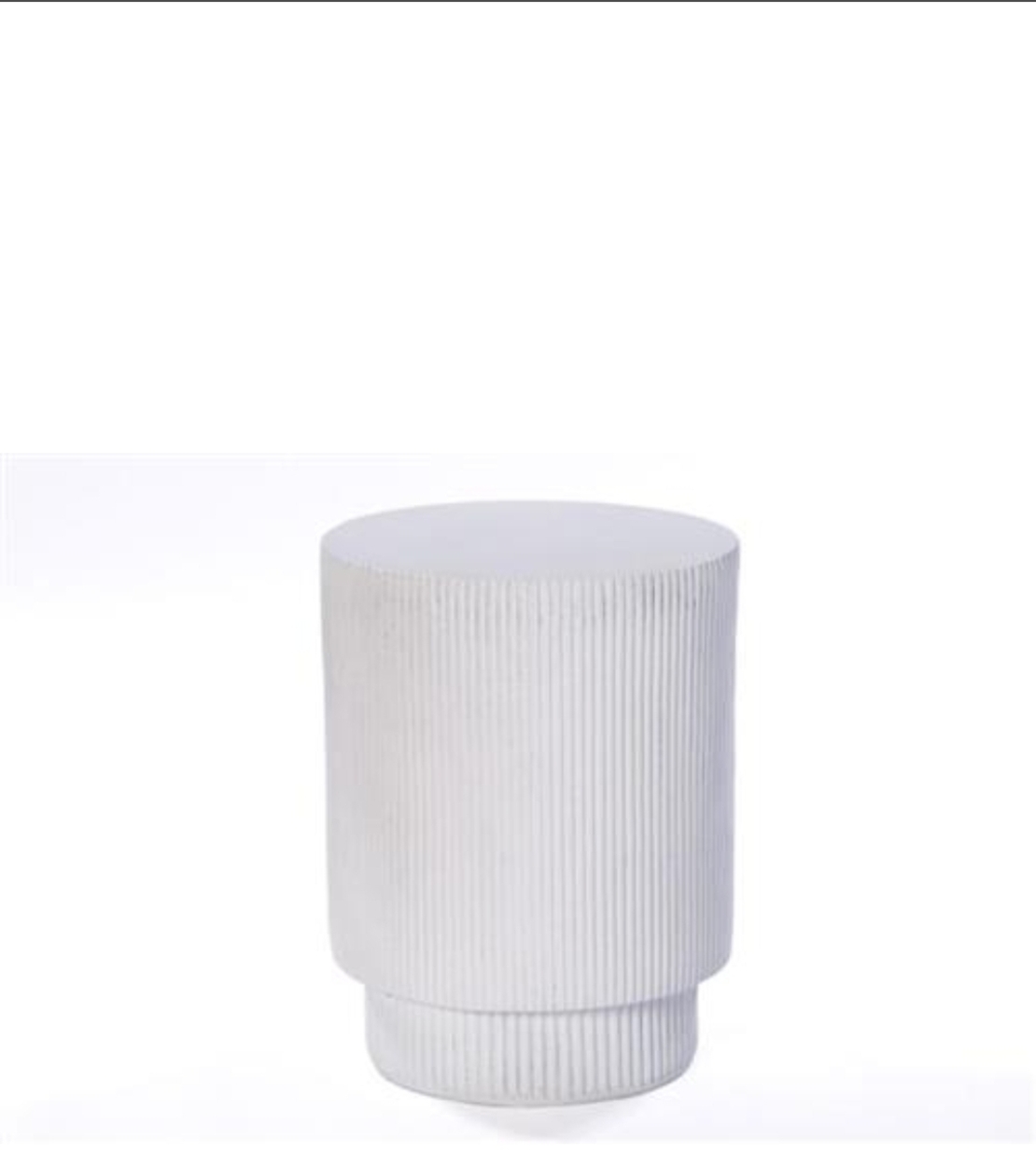 שולחן צד מפוליאסטר בצבע לבן