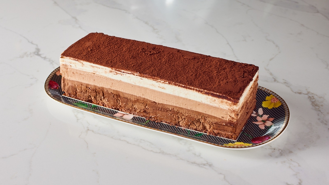 Tricolad stripe cake | Halavi - Badatz