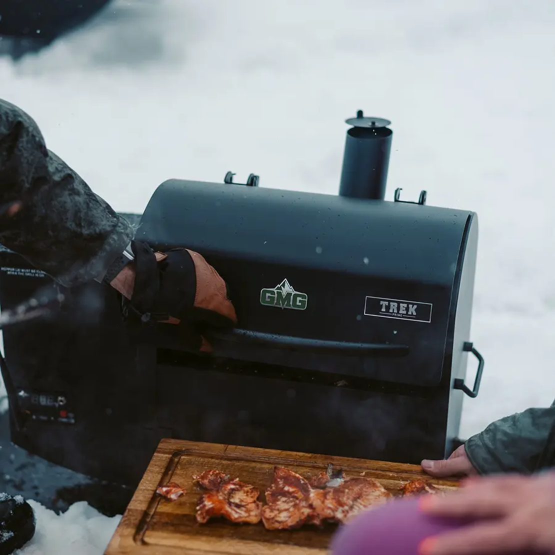 🔥 Green Mountain Grills TREK PRIME 2.0 – מעשנת פלט חכמה, קומפקטית וניידת עם Wi-Fi