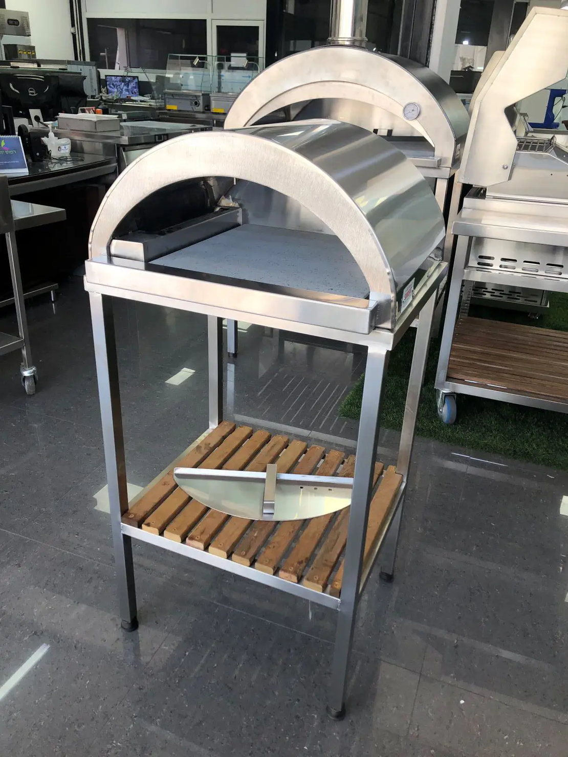 סטנד נירוסטה לטאבון LILLO / SURRIENTO / ETNA – עם מדף איפאה ורגליים מתכווננות
