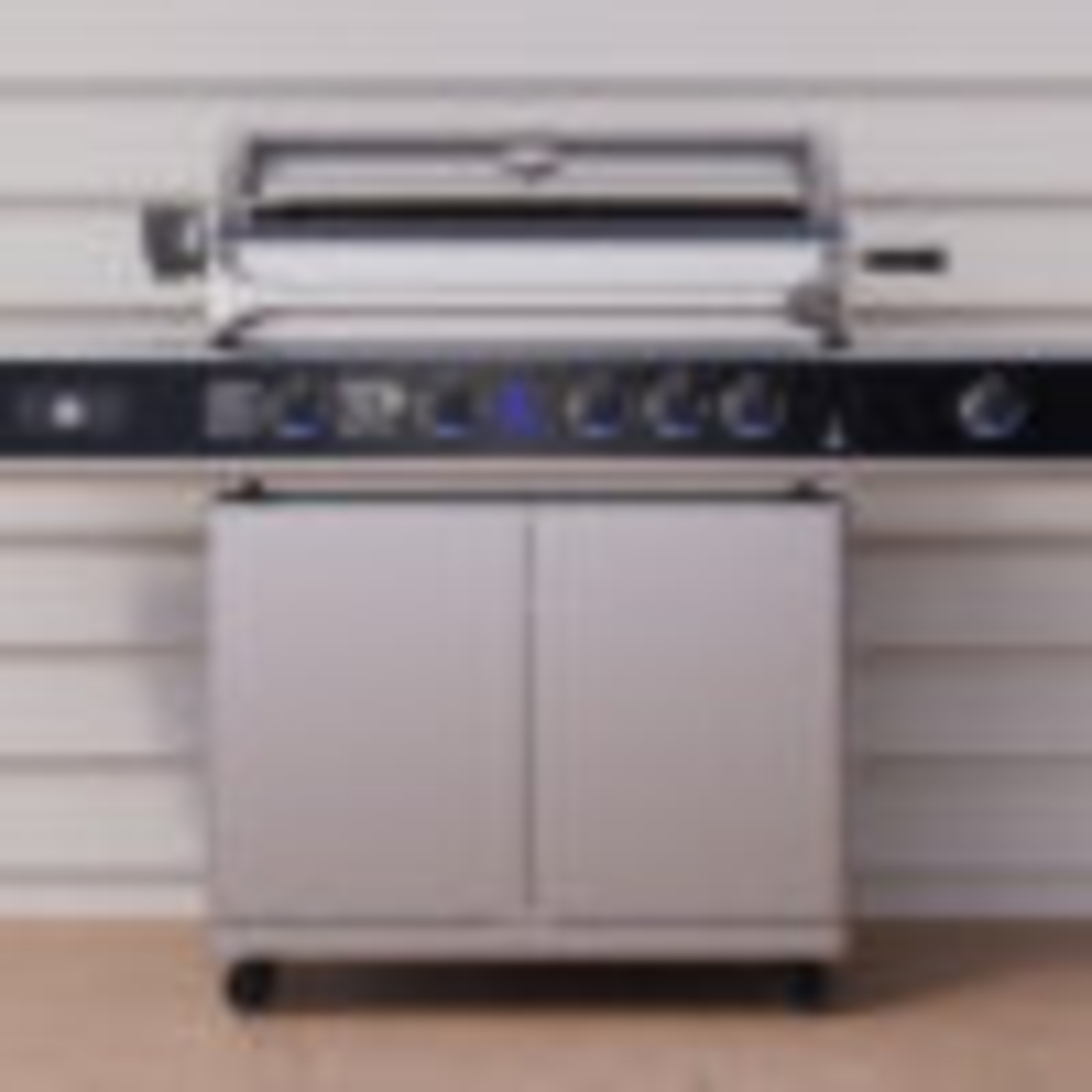 גריל גז Beefmaster Deluxe 4 עם עגלה, רוטיסרי וכירת צד | 4 מבערי Quad
