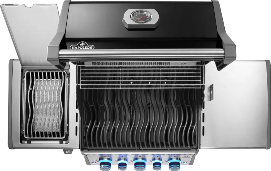 Napoleon Rogue PRO-S 425 RSIB – גריל גז יוקרתי עם מבער אחורי וכירת צד אינפרה אדום