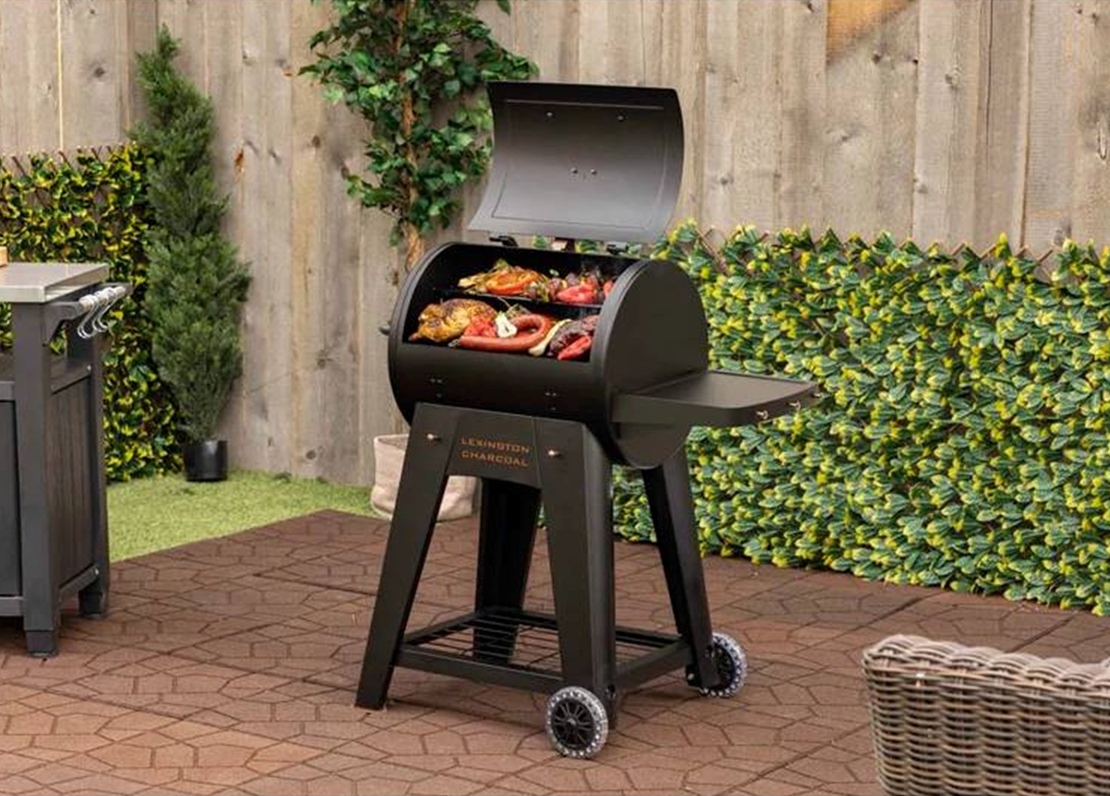 PIT BOSS Lexington Charcoal – מעשנת וגריל פחמים מקצועי