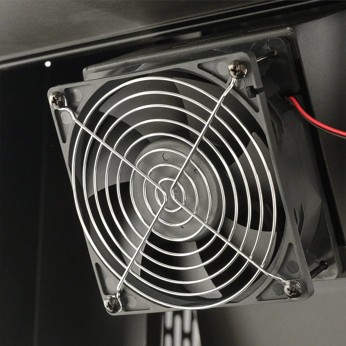 🔥 Masterbuilt Gravity Series 600 – גריל פחמים ומעשנה דיגיטלית עם GravityFed™ ושליטה באפליקציה