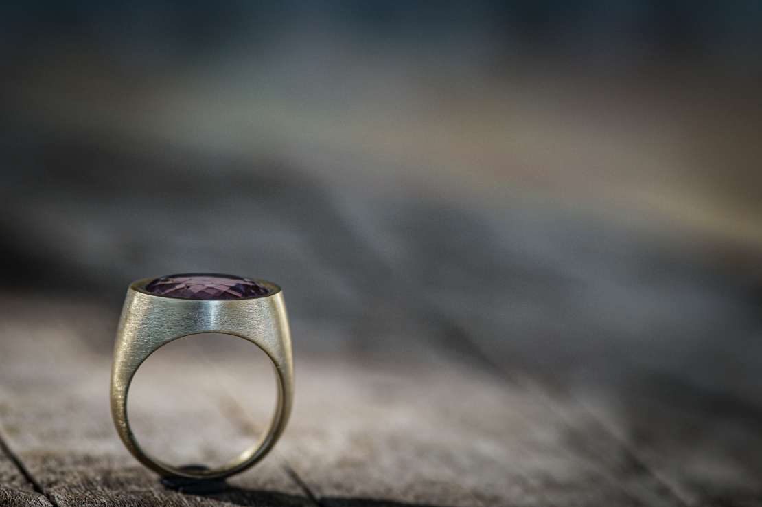 טבעת חותם אבן אמטיסט