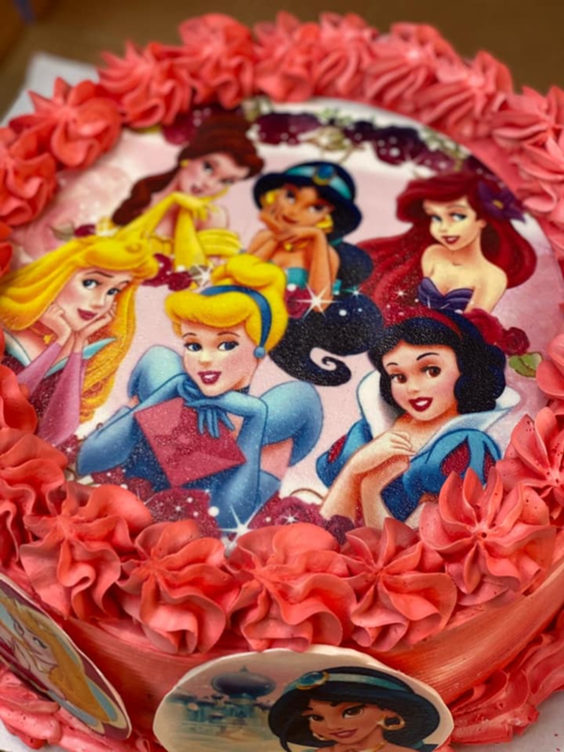עוגת יום הולדת עגולה בהזמנה מראש!
