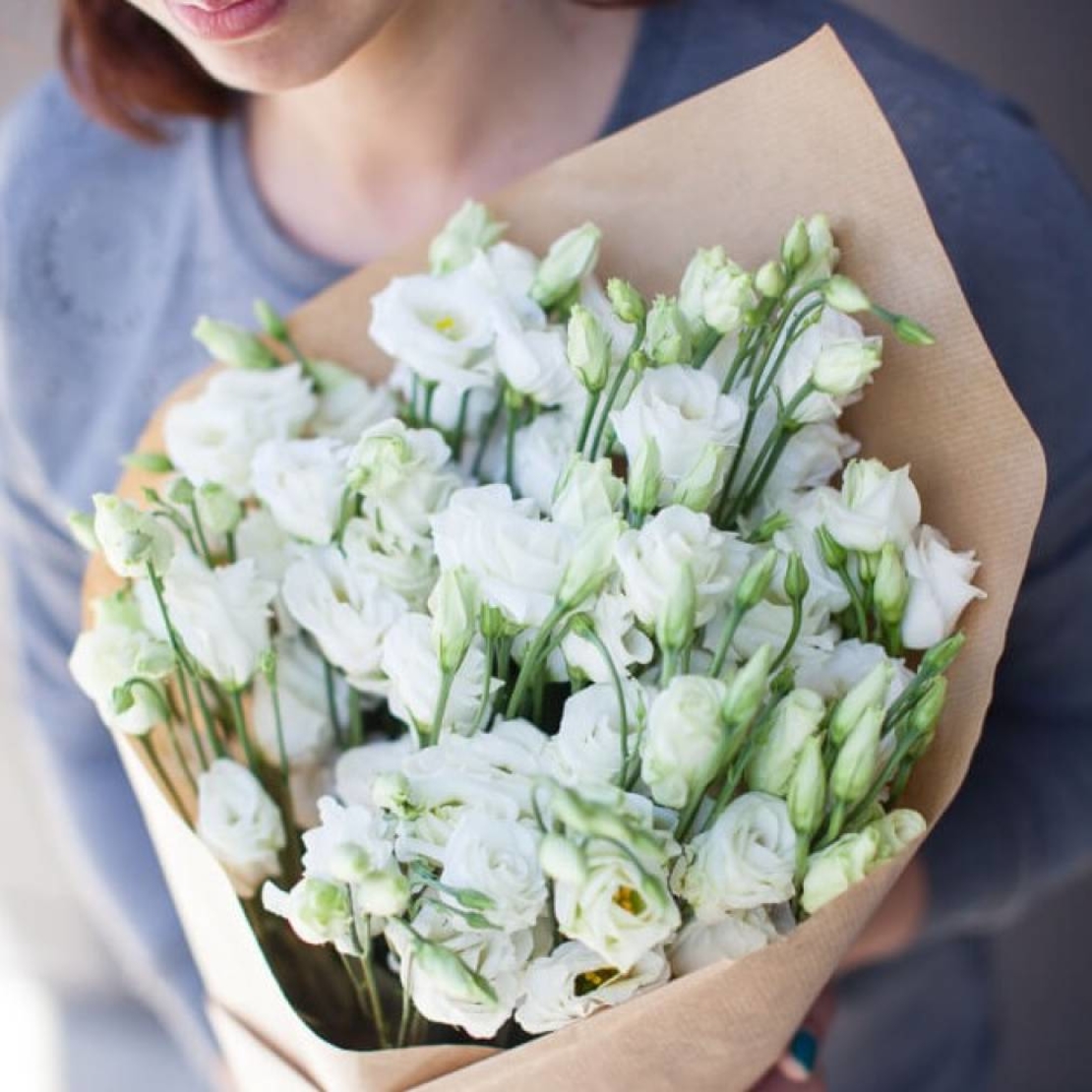 Bouquet of White Lisianthus #236