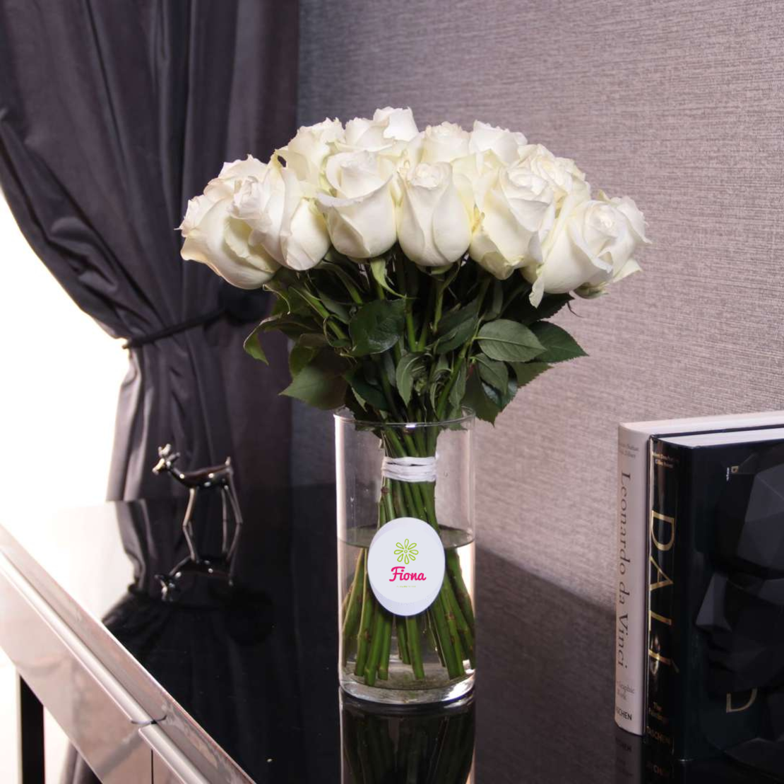 White roses in the vase