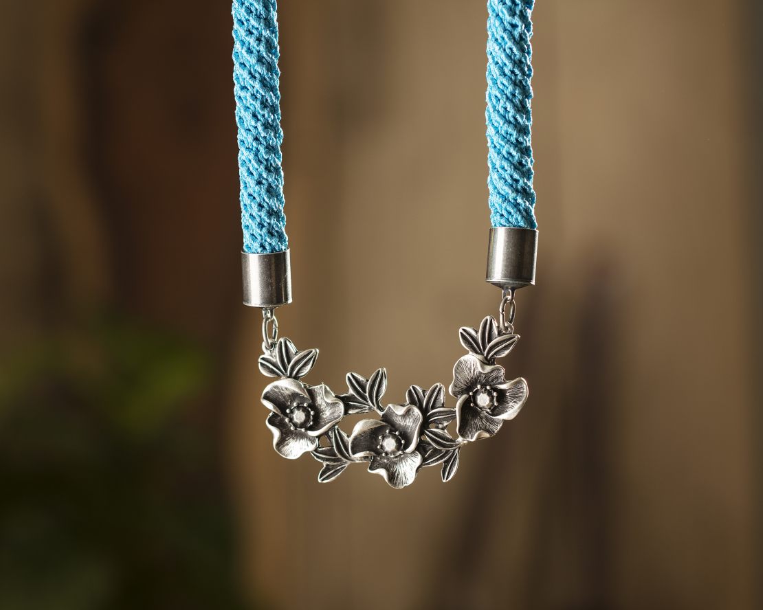Light Blue & Silver Flower Pendant Necklace | Vered