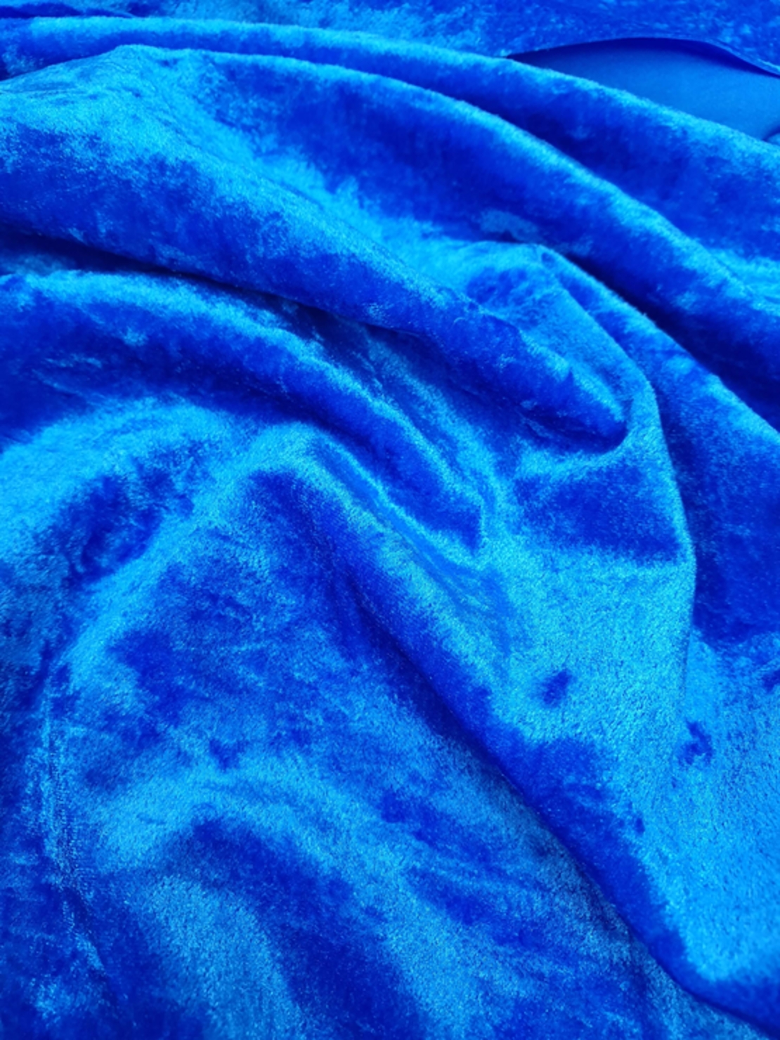 קטיפה משי לייקרה צבע כחול רויאל 