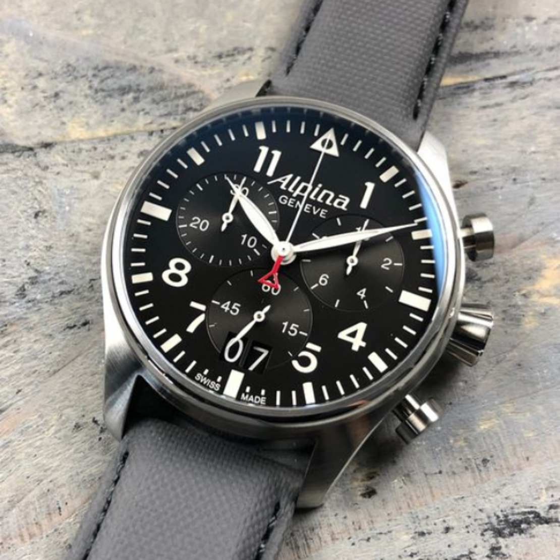 שעון Alpina Startimer Pilot Black Dial Grey Leather