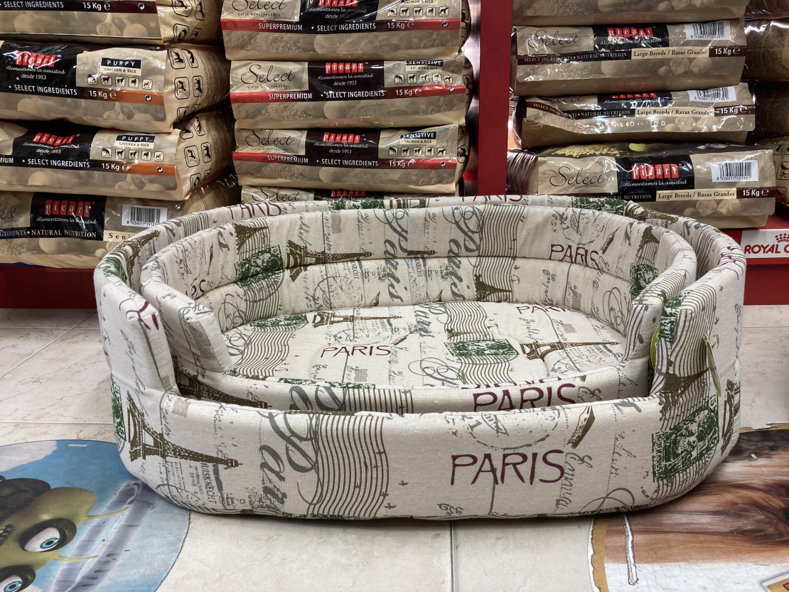 מיטת מבד לכלב פריז בשתי גדלים לבחירה