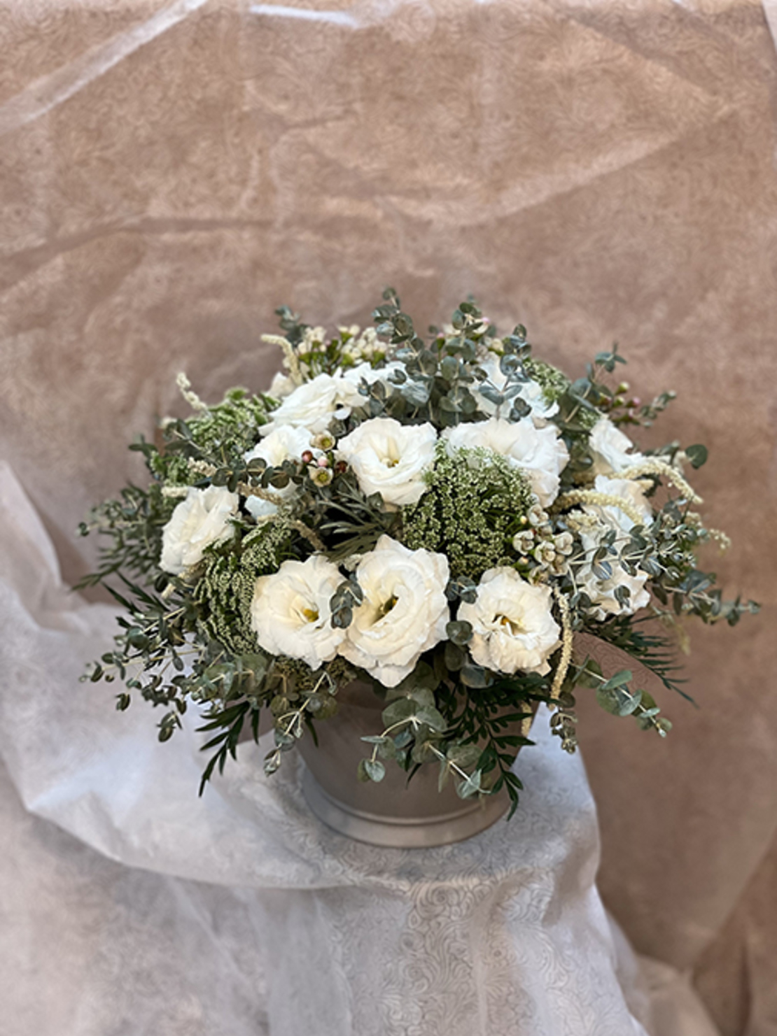 White lisianthus flower arrangement