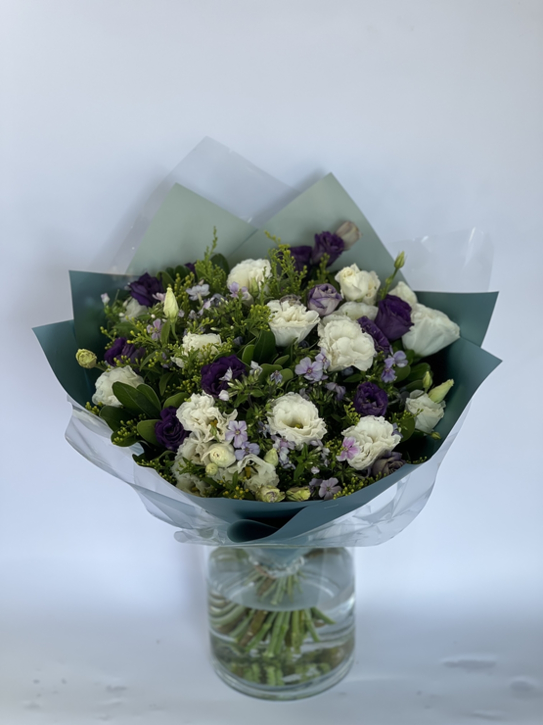 Floral lisianthus bouquet