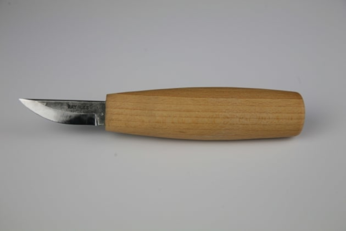 סכין גילוף ישרה להב קשתי, ריי איילס, אנגליה