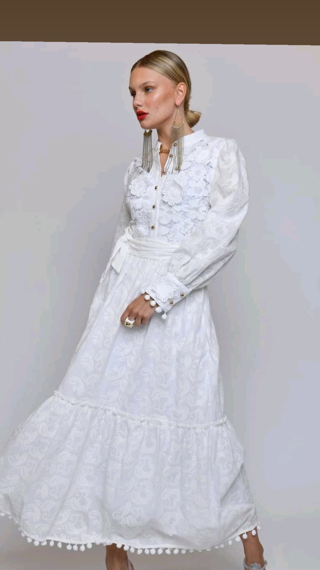 שמלת אליזבט לבנה