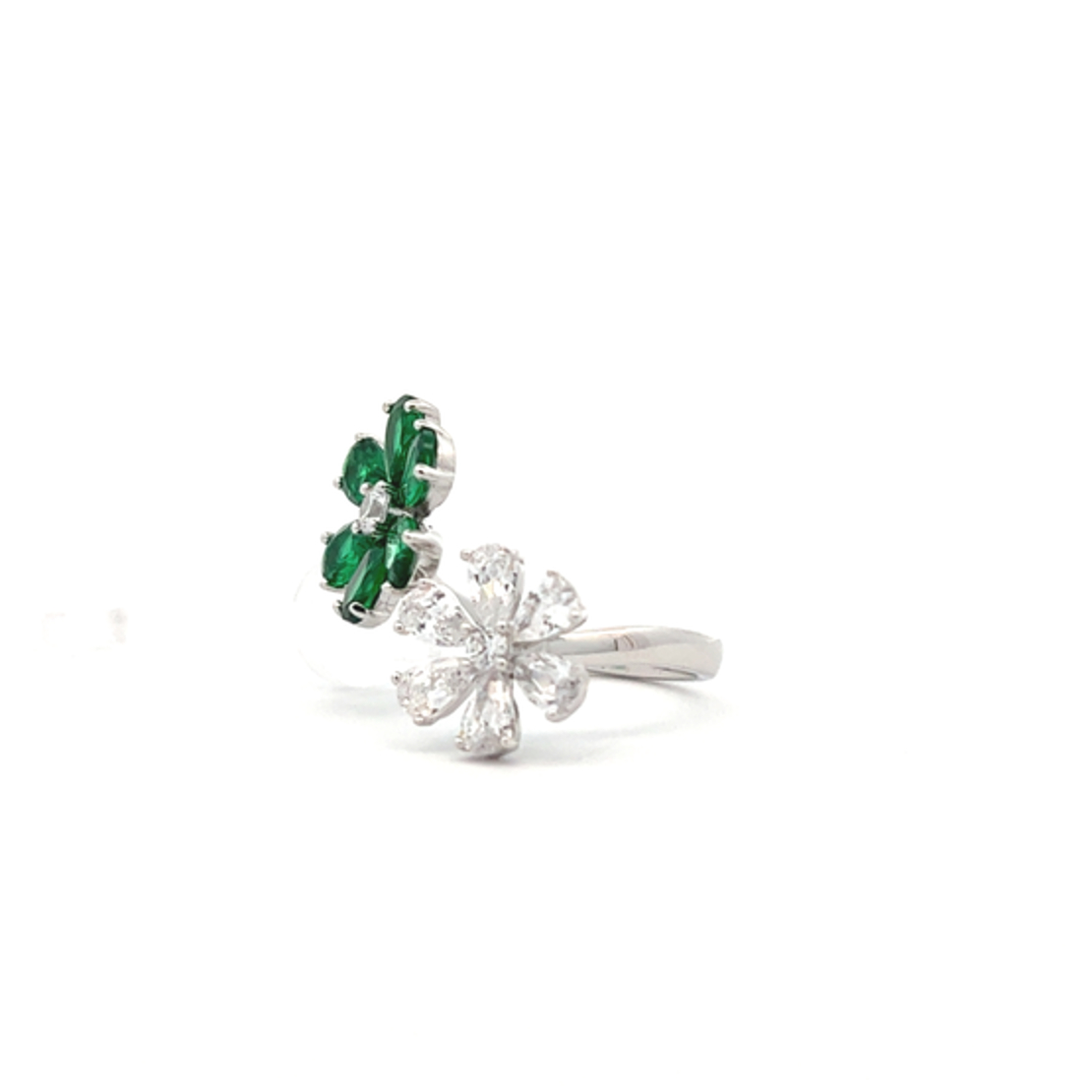 טבעת פרחים ירוק לבן