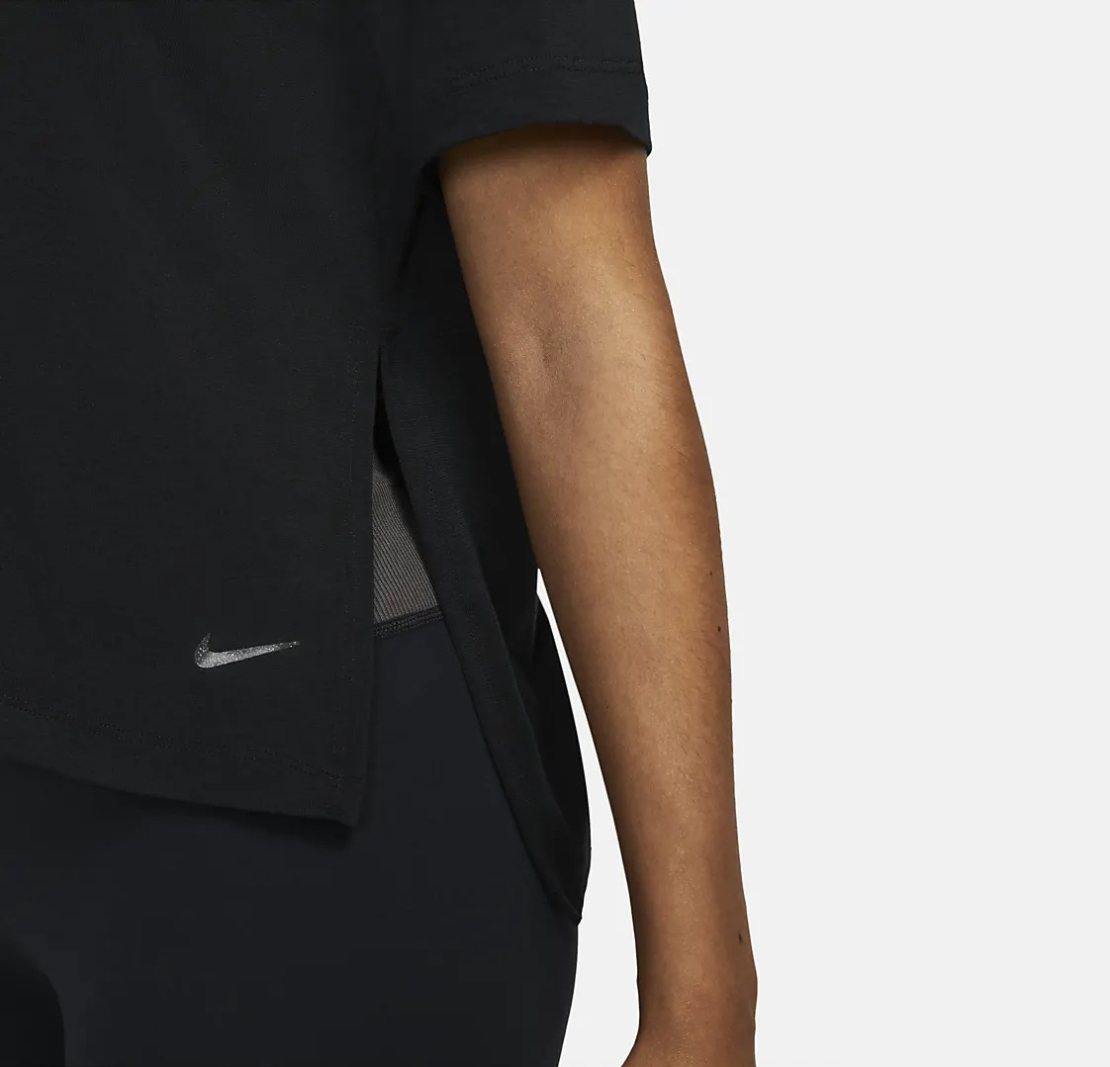 חולצת נייק לנשים | Nike Yoga Dri-FIT T-Shirt