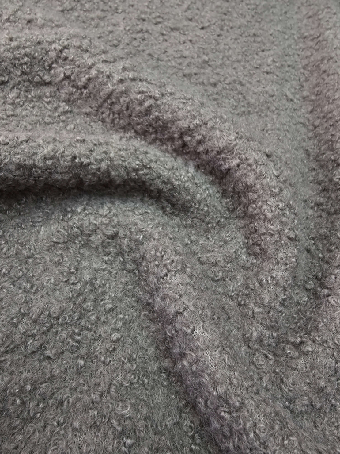 אריג בוקלה צבע אפור דגם טדי