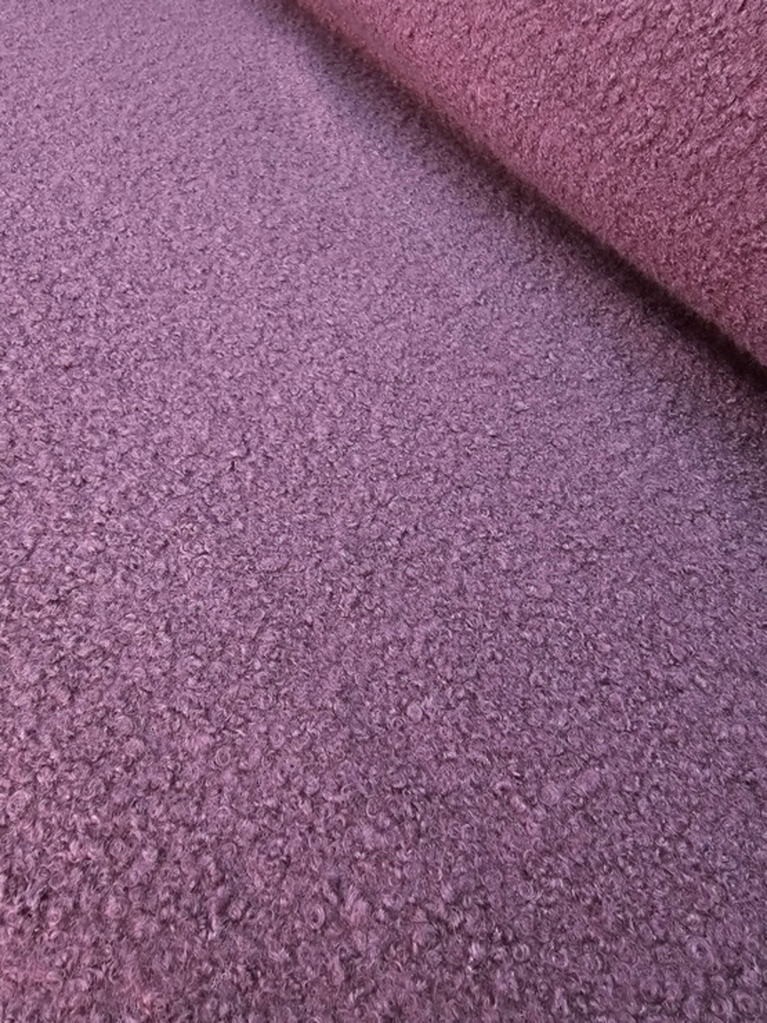 אריג בוקלה צבע סגול דגם טדי