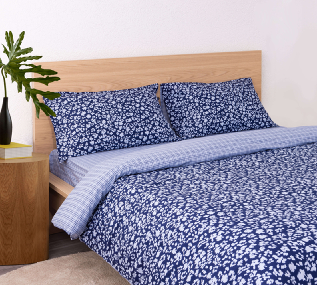 סט מצעים למיטה זוגית רחבה 100% כותנה GAP כחול פרחים 180/200
