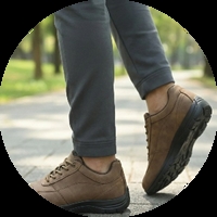 מותגי נעלי גברים